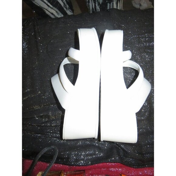 Anne Klein White Akvie Faux Leather Strappy Platform Wedge Sandals size 9.5 - Picture 5 of 10